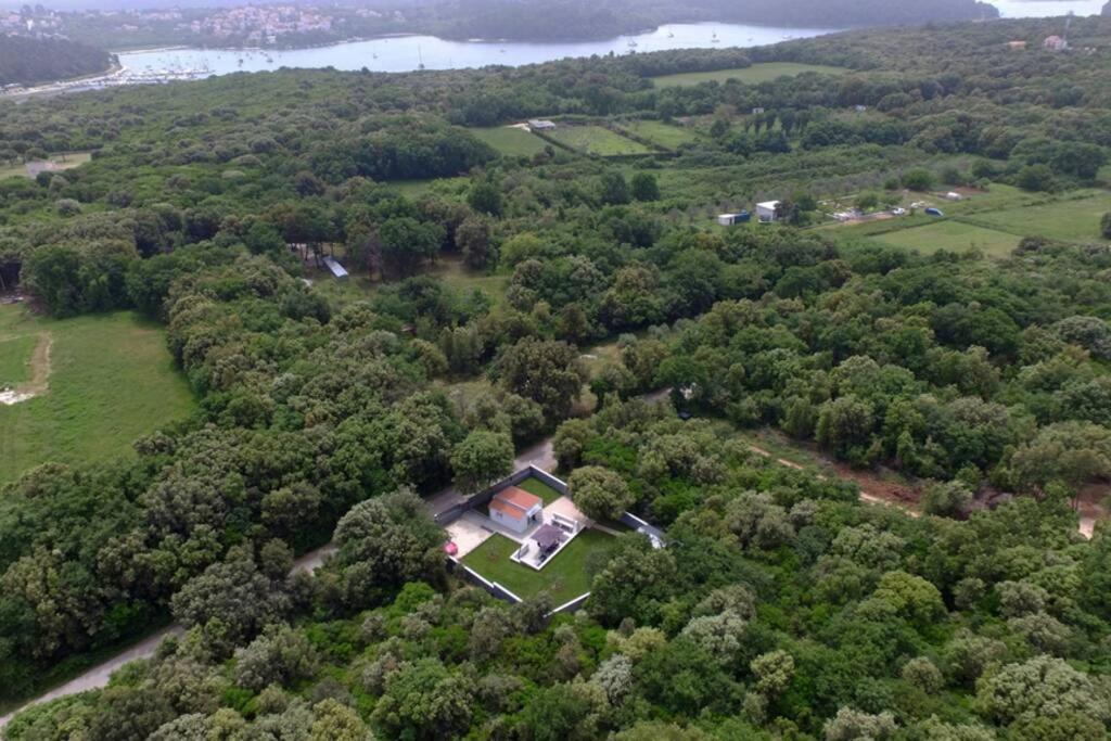 Apartment In Park Forest Soline Near The Sea ปิเยชชานา อูวาลา ภายนอก รูปภาพ